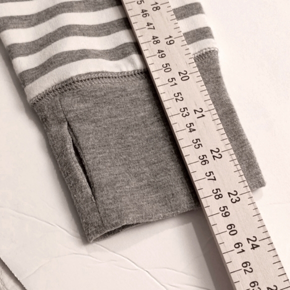 Cris Cross Open Back Performance Stripped Hoodie by Vimmia - Picture 7 of 12